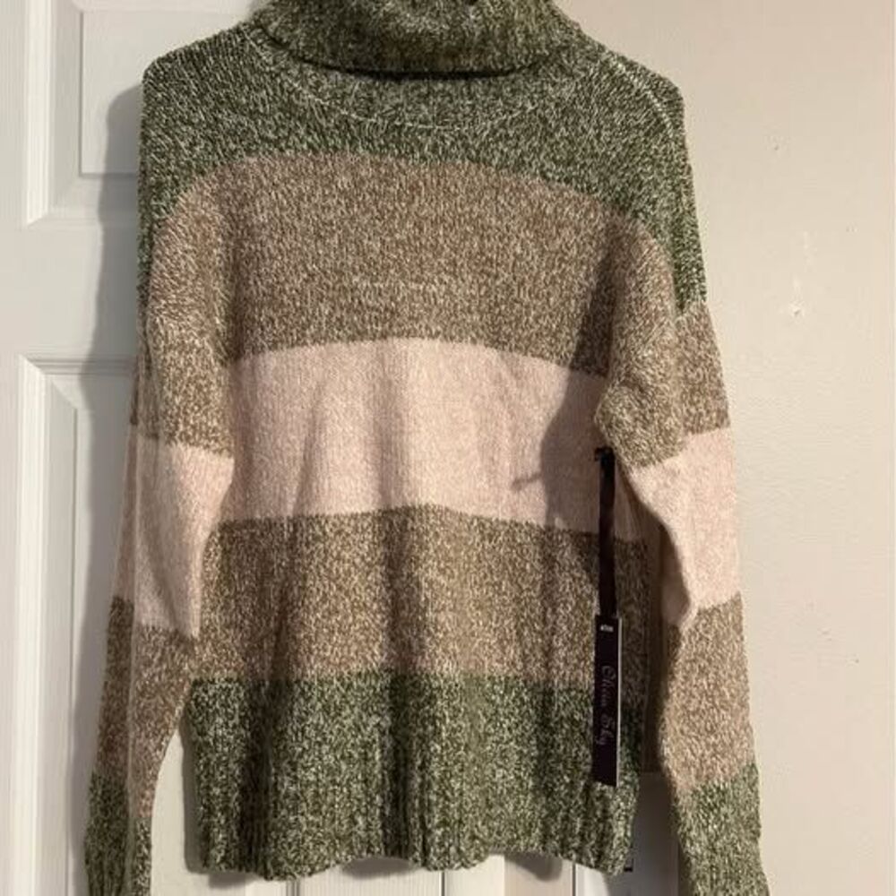NWT Olivia Sky Small Colorblock Striped Turtleneck Sweater